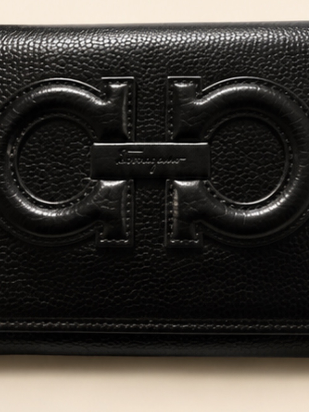 Salvatore Ferragamo Gancini Pebbled Continental Wallet EUC - Picture 8 of 8